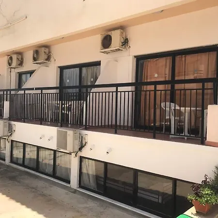 酒店 帕伯斯纳帕岩酒店 - 仅成年人 圣纳帕